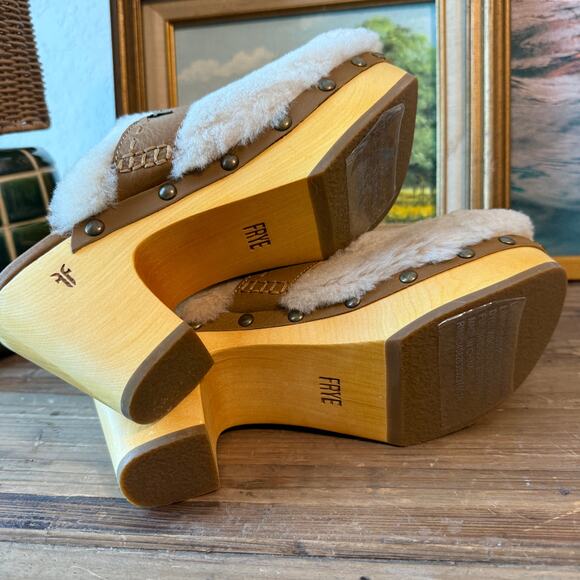 Women's Frye Jessica Leather and Shearling Block Heel Clog in Tan Size 8.5 NEW - Picture 7 of 7